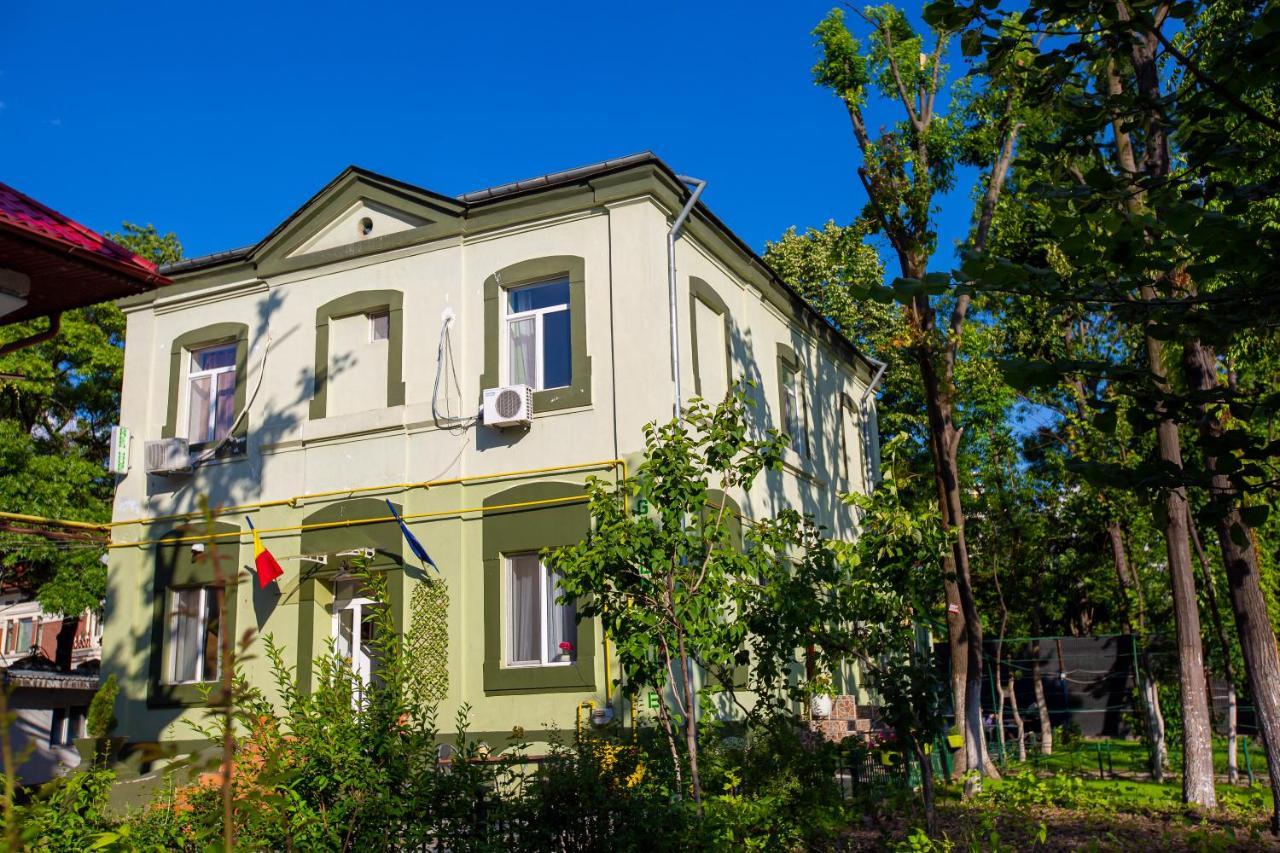 Green House Букурещ Екстериор снимка